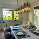 Ruhiges Gaestehaus - 120qm - Garten - 1a Lage Lägenhet Hannover