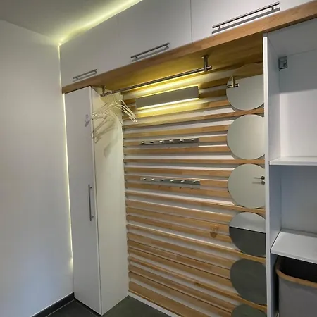 Apartment Ruhiges Gaestehaus - 120qm - Garten - 1a Lage Hannover