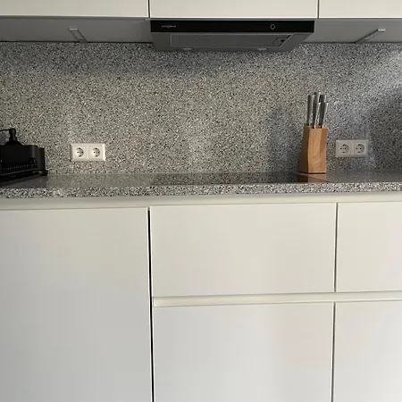 아파트 Ruhiges Gaestehaus - 120qm - Garten - 1a Lage Niederdorla