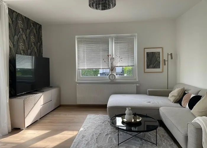 Ruhiges Gaestehaus - 120qm - Garten - 1a Lage 公寓 Niederdorla