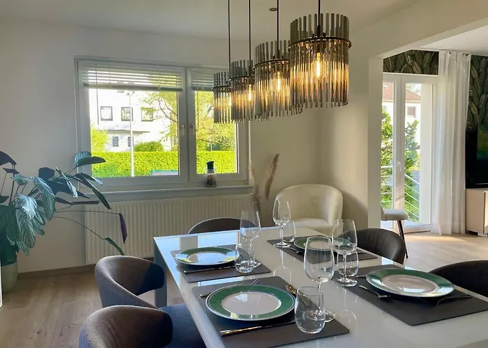 Ruhiges Gaestehaus - 120qm - Garten - 1a Lage Apartment Hannover